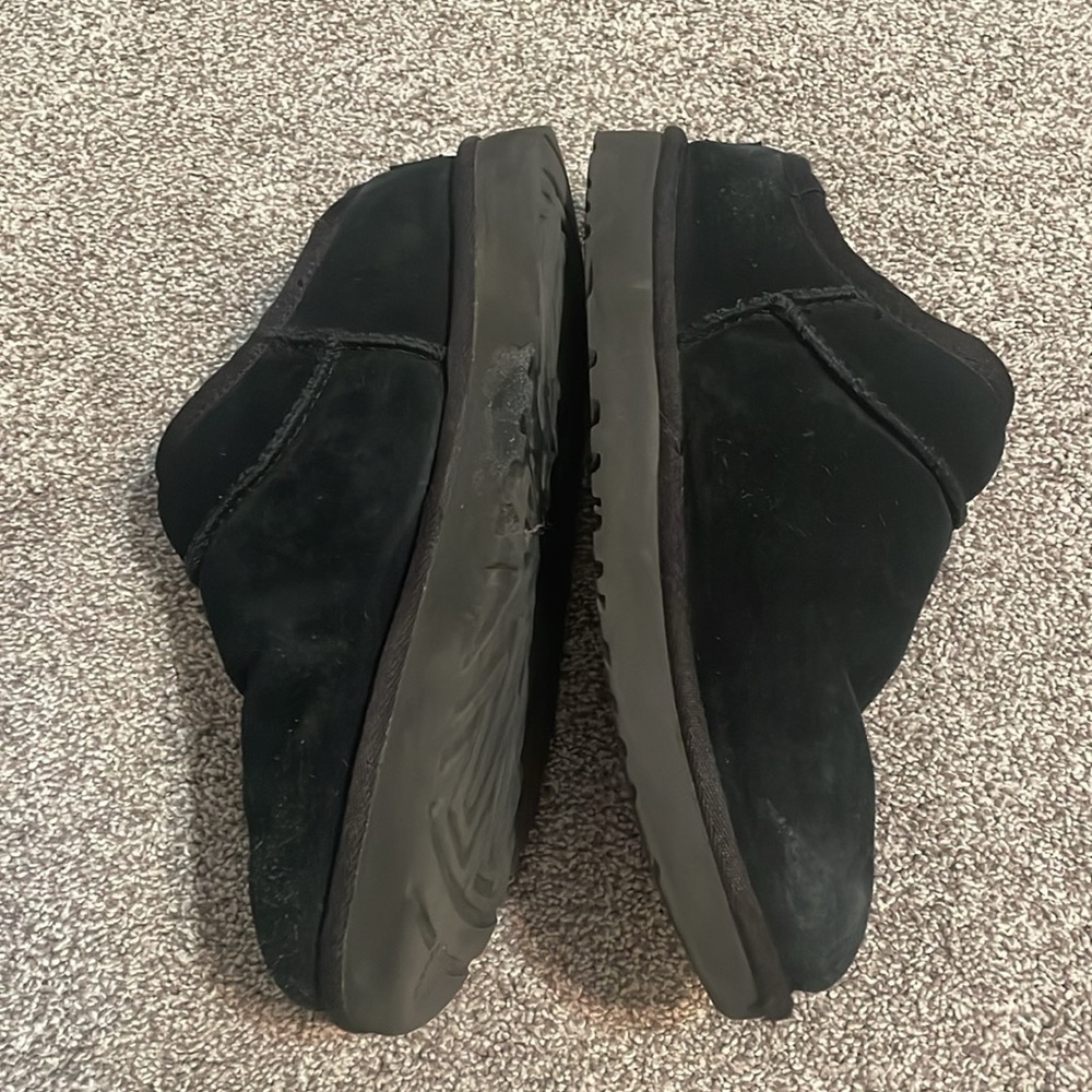 Ugg Classic Shearling Suede Slipper - Picture 11 of 11